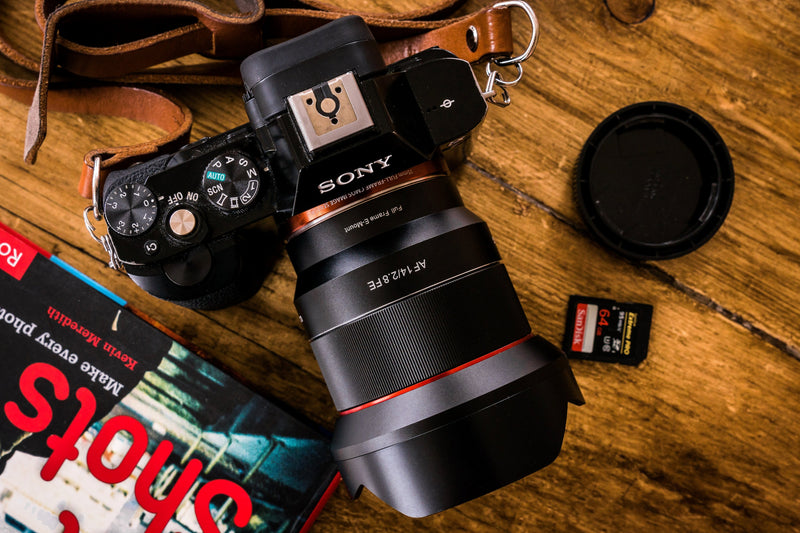 Rokinon 14mm F2.8 AF Wide Angle with Lens Station (Sony E)