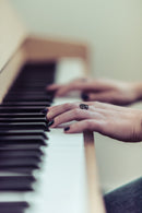 Rokinon 85mm F1.4 AF High Speed Full Frame Telephoto with Lens Station (Nikon F)